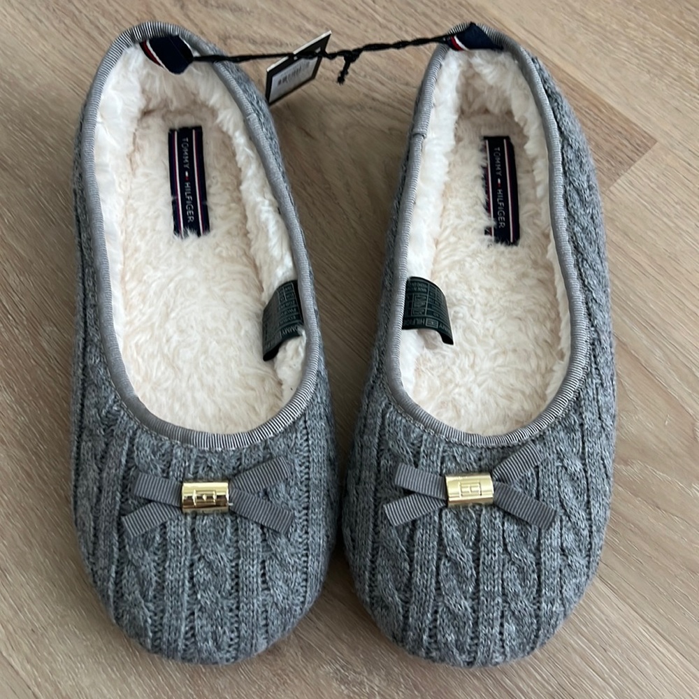 Tommy Hilfiger furry knitted slippers so comfy so cute